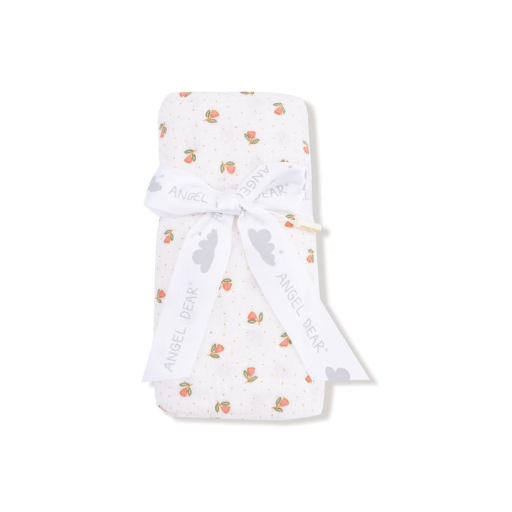 Petite Pointe Fleur Swaddle Blanket
