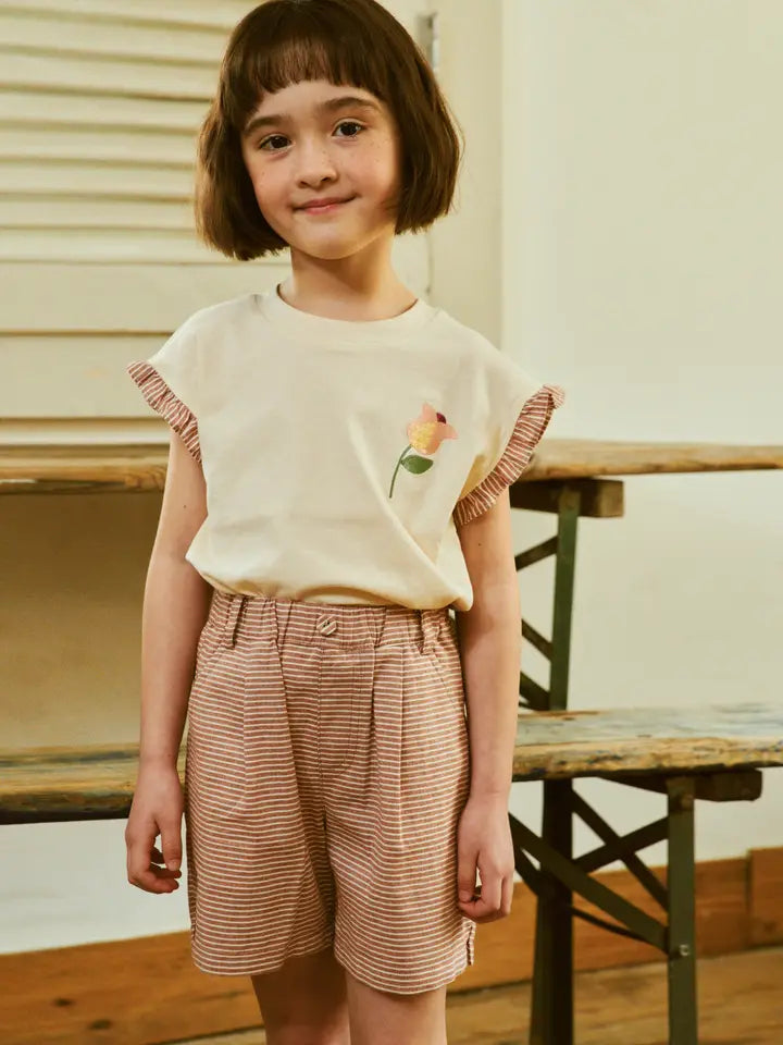 Ruffle Sleeve Embroidered Flower Tee