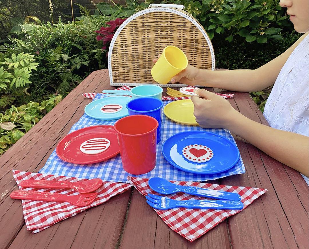 Deluxe 25 Piece Picnic Set