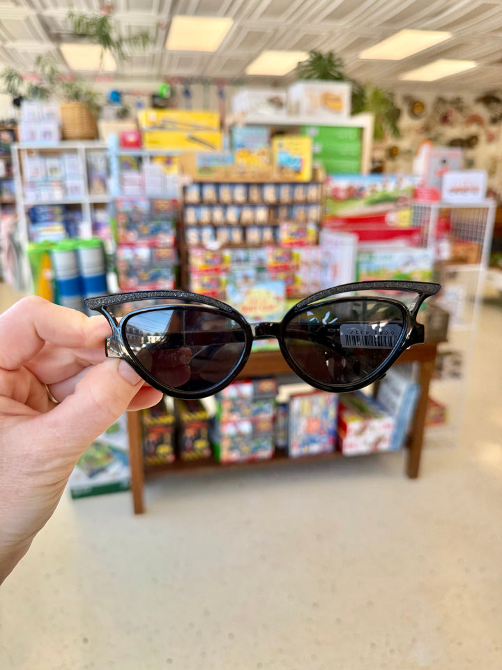 Black Wire Frame Sunglasses