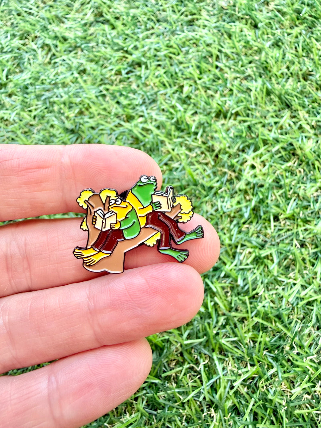 Frog & Toad Enamel Pin