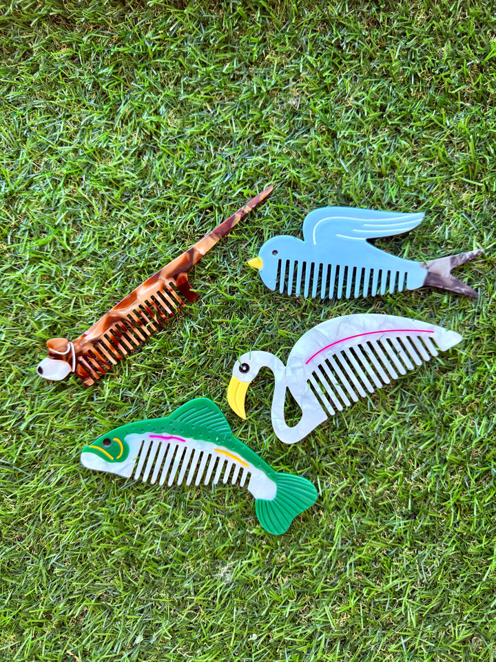 Quirky Comb