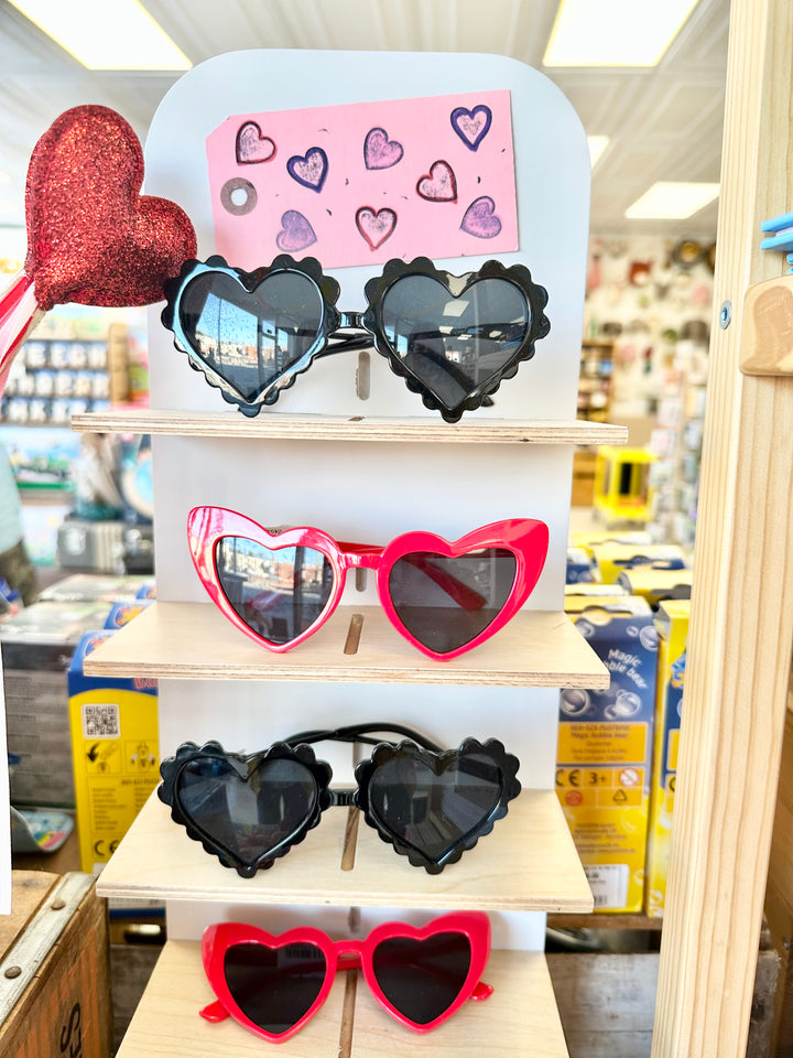 Cat Eye Heart Sunglasses  Red (3-8 years)