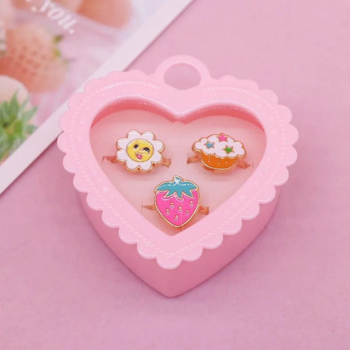 Heart Shaped Box Ring Set