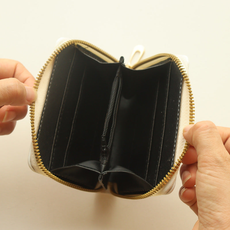 Capybara Zipper Wallet