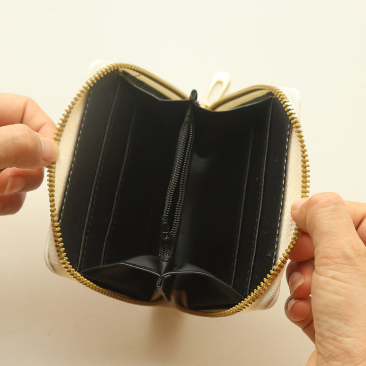 Capybara Zipper Wallet