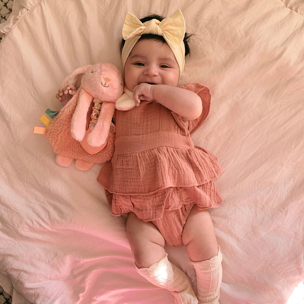Itzy Friends Lovey Pink Bunny