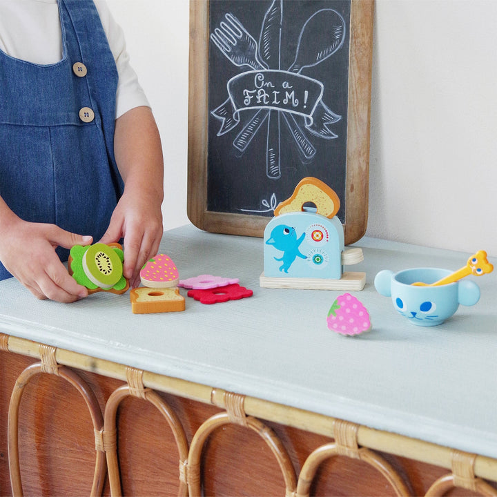 Kitten's Breakfast Play Set