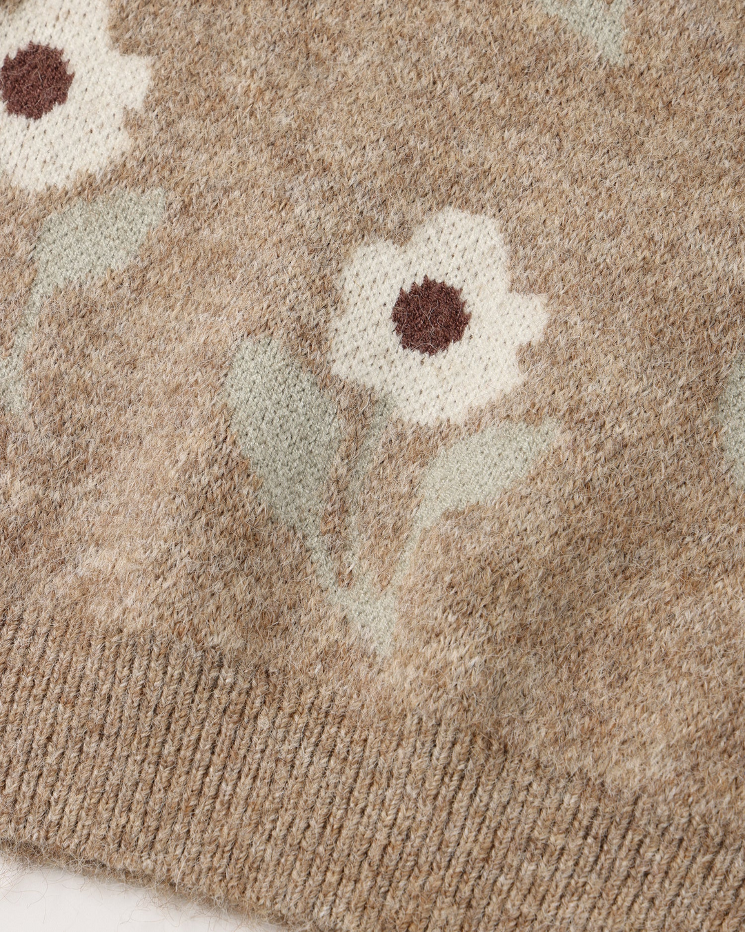 Aspen Sweater - Fawn Flower