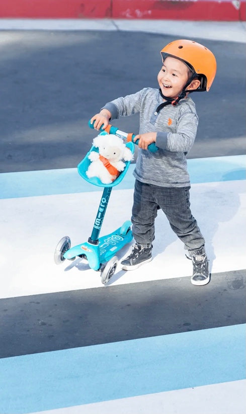 Blue Micro Mini Deluxe Scooter