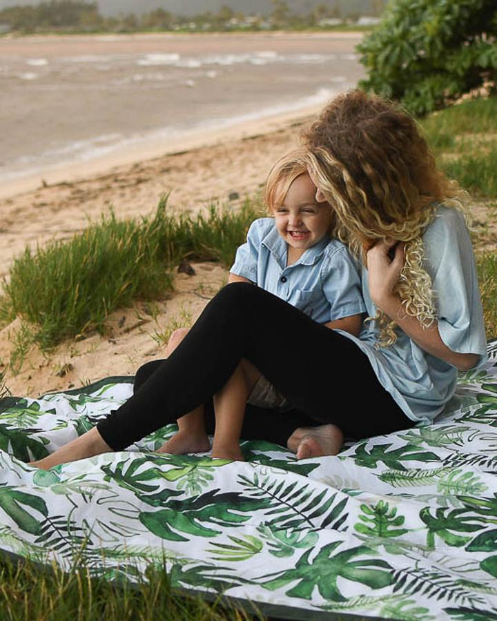 5' x 5' Outdoor Blanket - Tropical Leaf