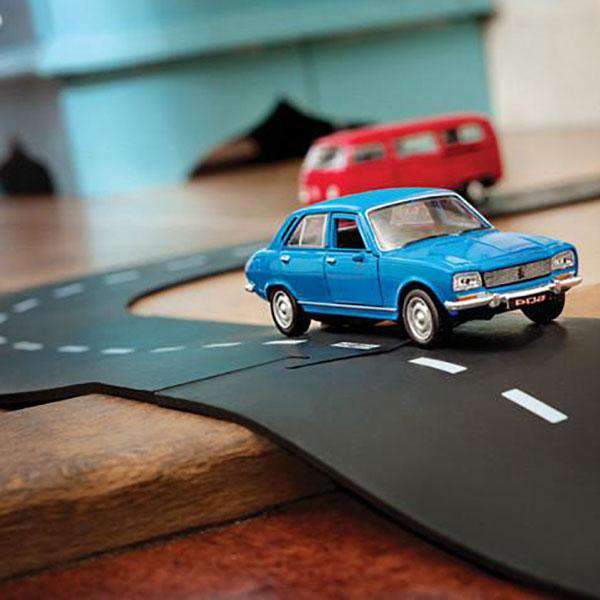 Expressway 16-Piece Road Set