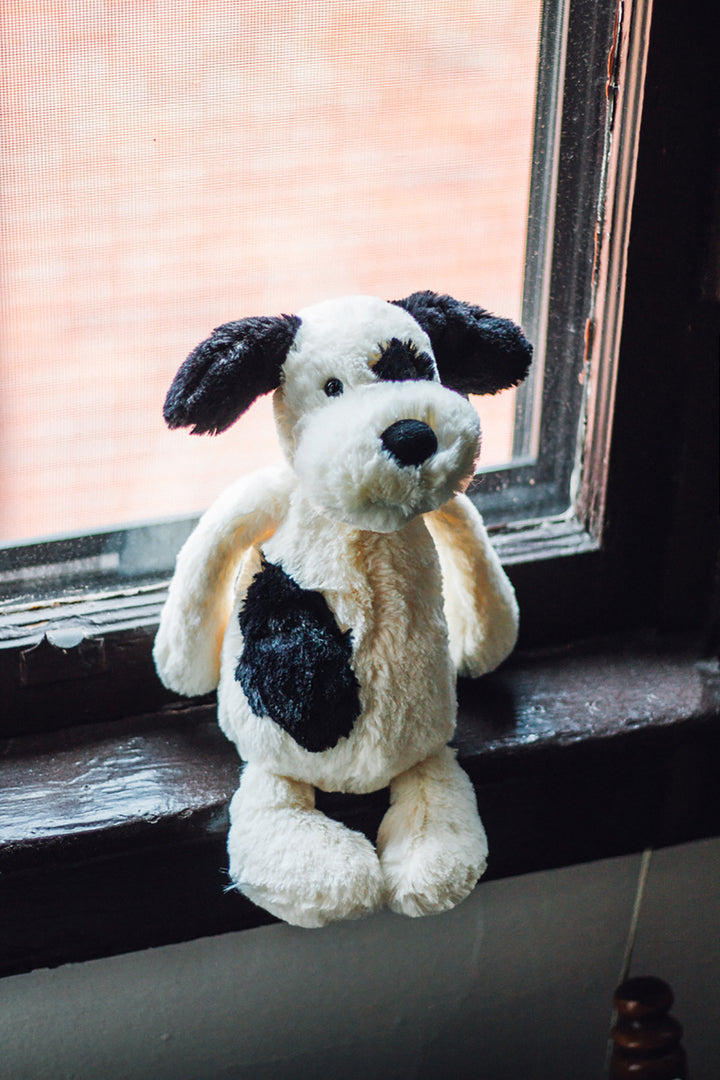 Bashful Black & Cream Puppy Original (Medium)